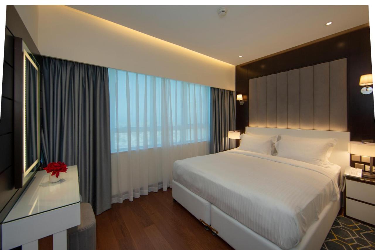 Number One Tower Suites Dubai Exterior photo