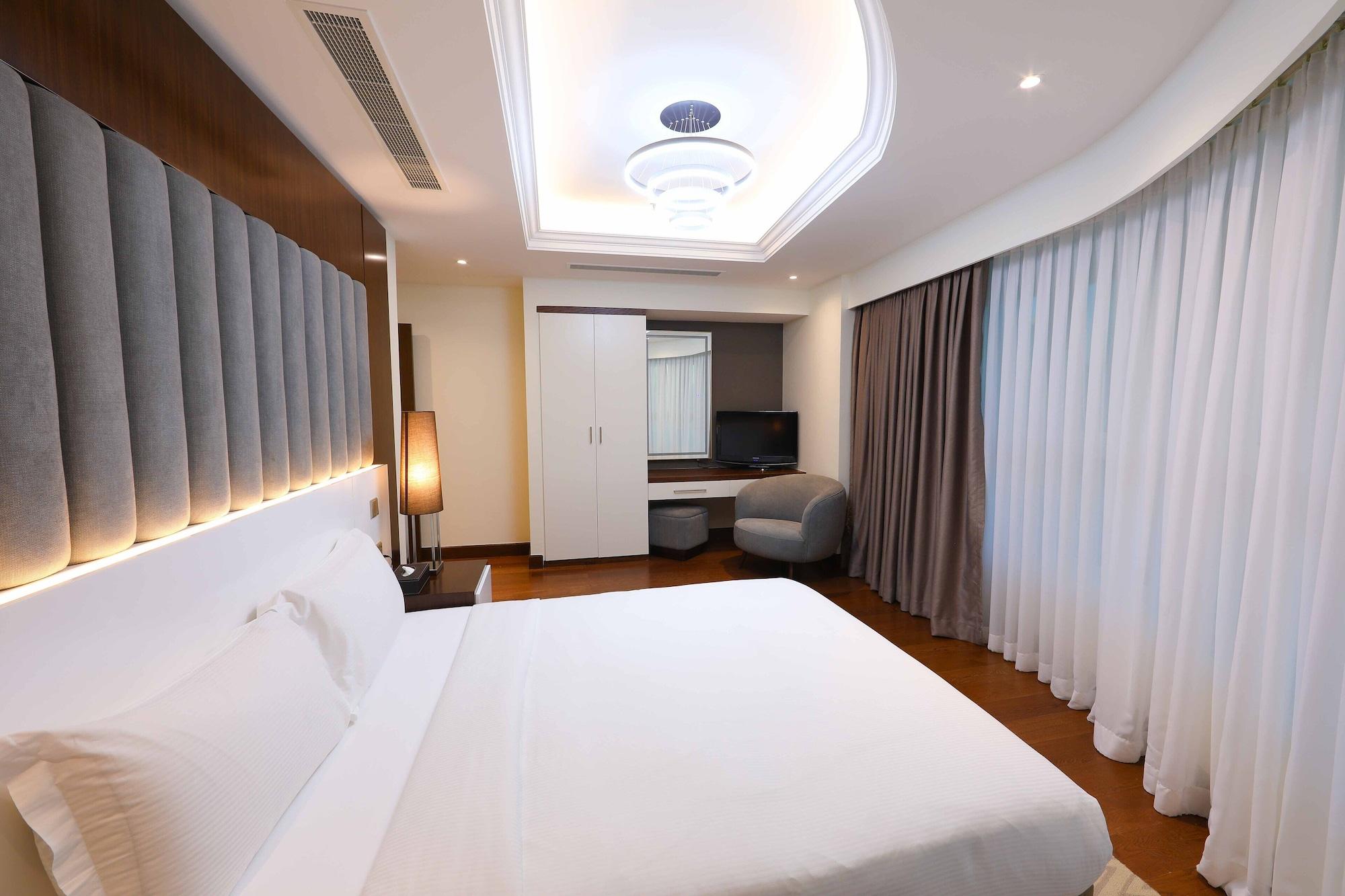 Number One Tower Suites Dubai Exterior photo
