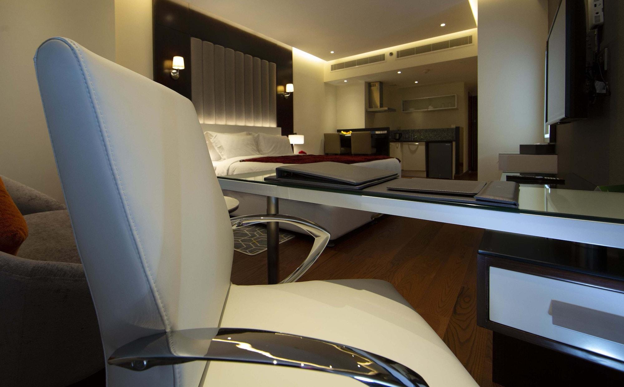 Number One Tower Suites Dubai Exterior photo